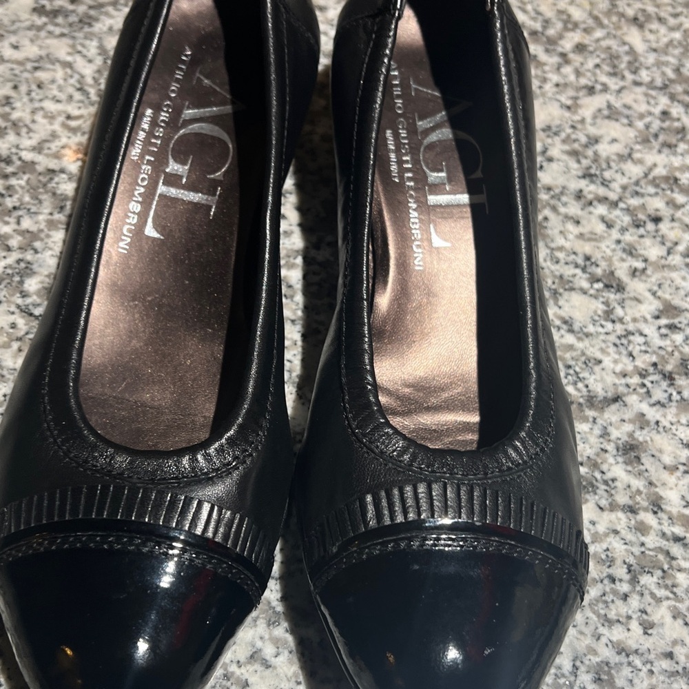 AGL Attilio Giusti Leombruni Black Leather Cap Toe Ballet Kitten Heels size 7.5 - Picture 2 of 11